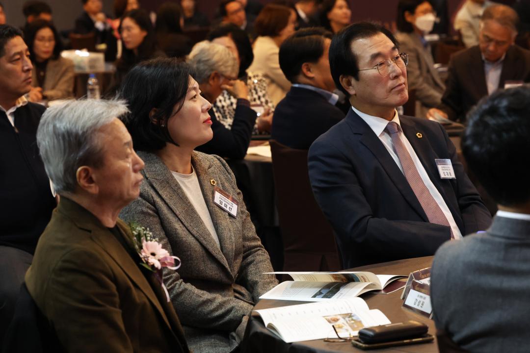 '제6회 강원특별자치도 일자리 대상' 게시글의 사진(6) '2024-11-26 제6회 강원특별자치도 일자리 대상 (6).jpg'