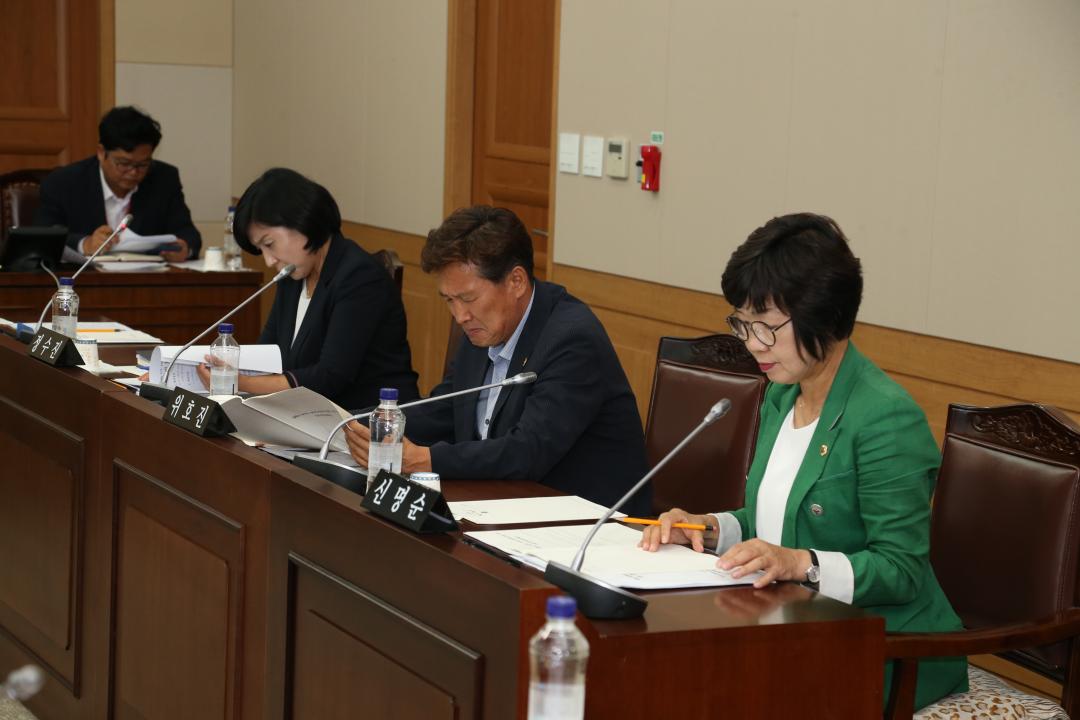 '제275회 제2차 농림수산위원회' 게시글의 사진(2) '2018-09-10 제275회 제2차 농림수산위원회 (2).JPG'