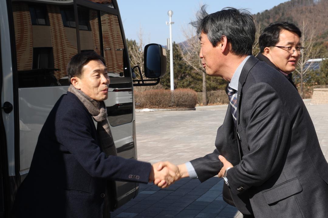 '제334회 교육위원회 현지시찰' 게시글의 사진(4) '2025-02-06 제334회 교육위원회 현지시찰(강원특별자치도교육청 학생교육원) (2).jpg'