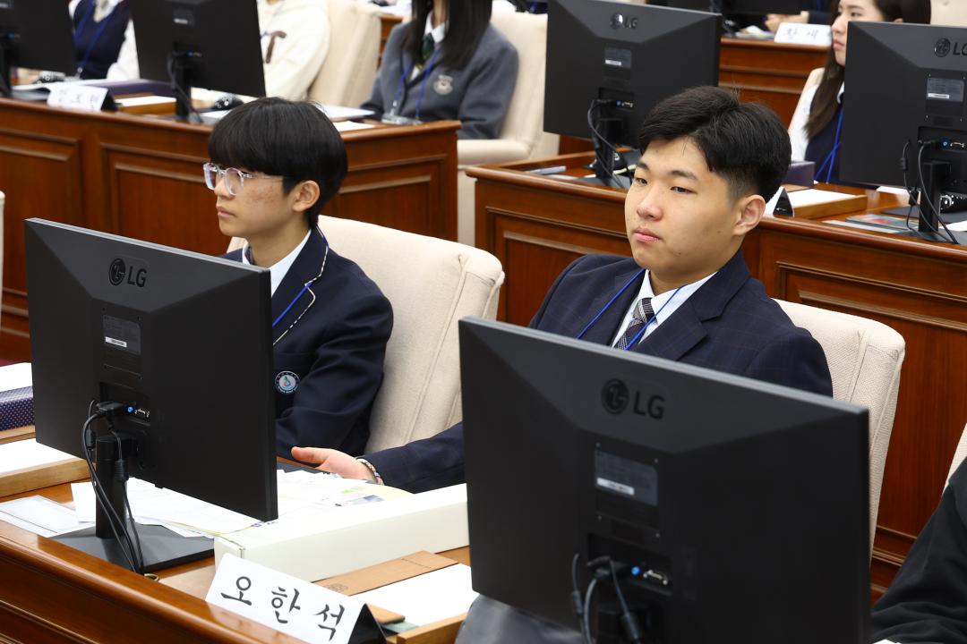 '2026 강원 청소년도의회' 게시글의 사진(164) '2026-04-10 2026 강원 청소년도의회 (164).jpg'