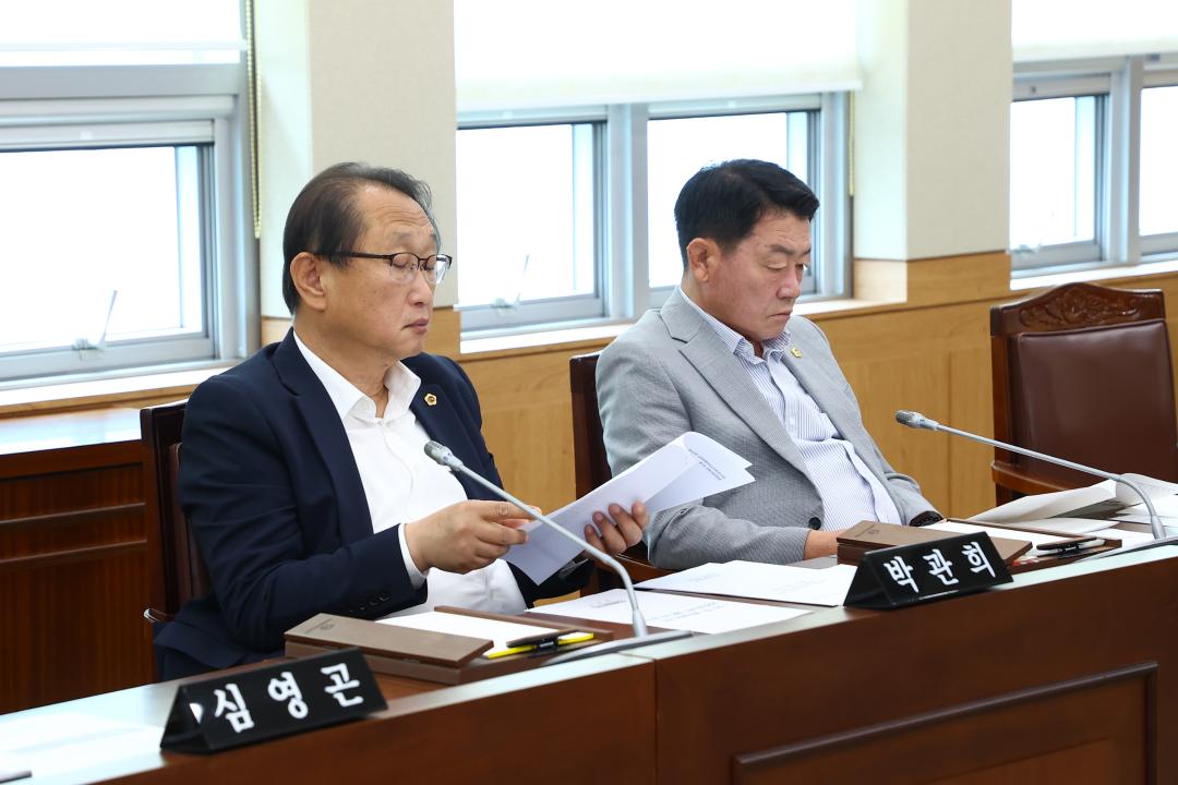 '제346회 제1차 경제산업위원회' 게시글의 사진(10) '2026-06-10 제346회 제1차 경제산업위원회 (10).jpg'