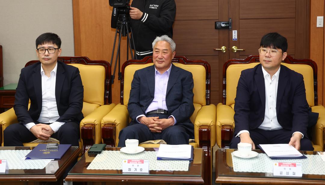 '2025회계연도 결산검사위원 위촉식 및 간담회' 게시글의 사진(34) '2026-04-16 2025회계연도 결산검사위원 위촉식 및 간담회 (36).jpg'