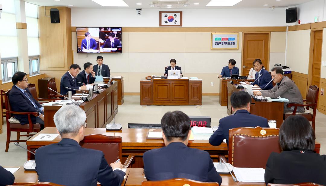 '제337회 제2차 경제산업위원회' 게시글의 사진(15) '2025-05-12 제337회 제2차 경제산업위원회 (15).jpg'