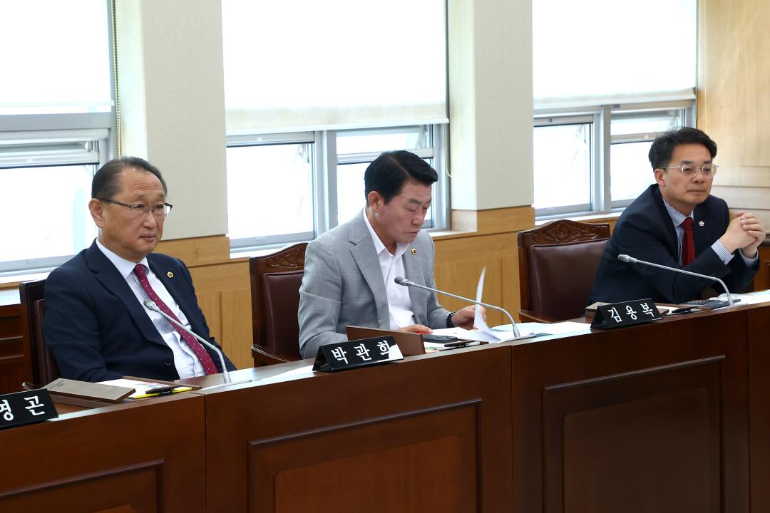 '제345회 제1차 경제산업위원회' 게시글의 사진(9) '2026-04-27 제345회 제1차 경제산업위원회 (9).jpg'
