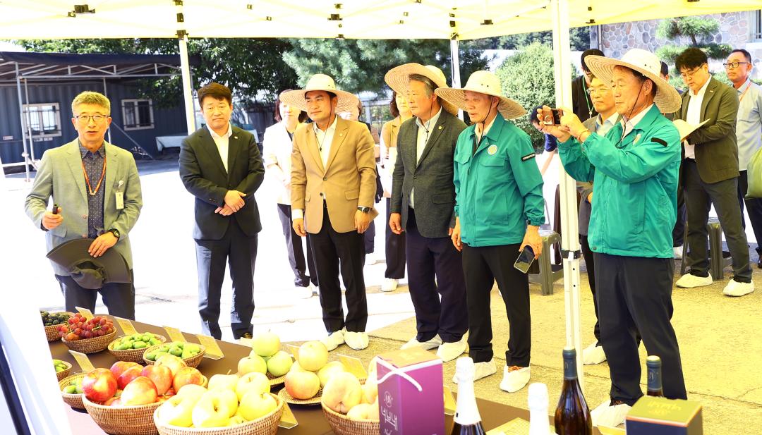 '제340회 농림수산위원회 현지시찰' 게시글의 사진(2) '2025-09-11 제340회 농림수산위원회 현지시찰(농업기술원,해피초원목장) (1).jpg'