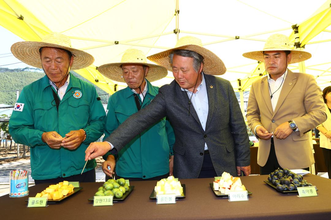 '제340회 농림수산위원회 현지시찰' 게시글의 사진(8) '2025-09-11 제340회 농림수산위원회 현지시찰(농업기술원,해피초원목장) (7).jpg'