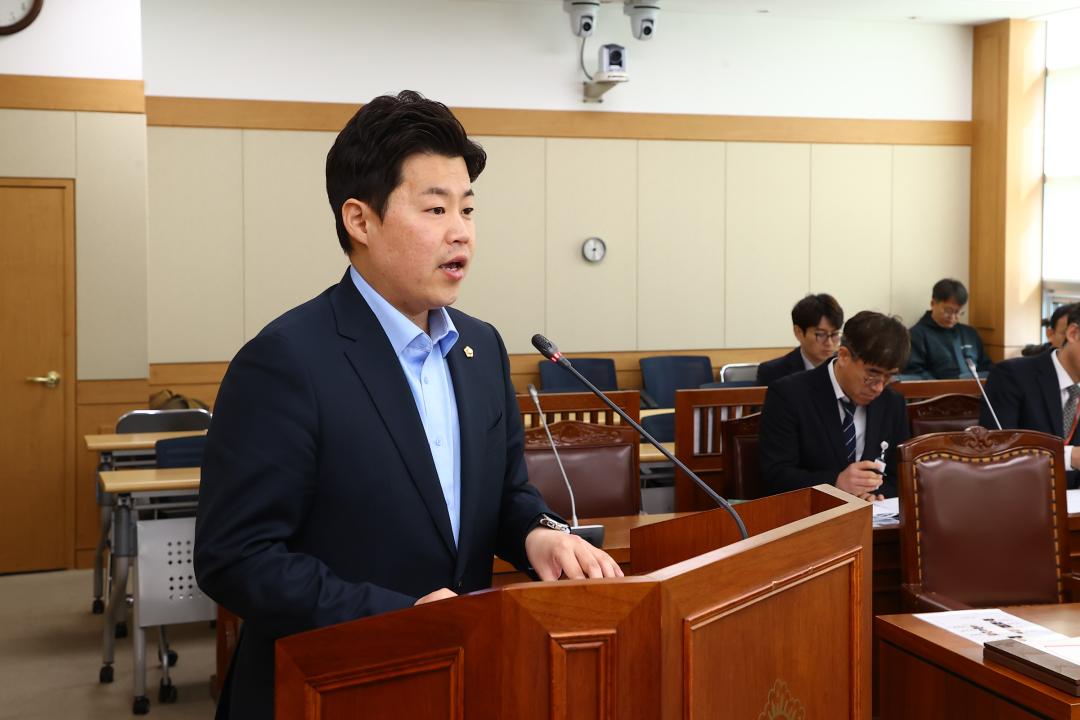 '제336회 제1차 경제산업위원회' 게시글의 사진(5) '2025-04-09 제336회 제1차 경제산업위원회 (4).jpg'