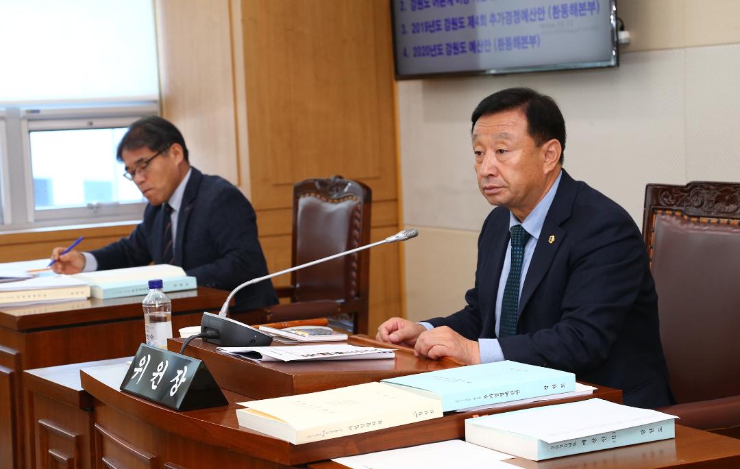 '제286회 제4차 농림수산위원회' 게시글의 사진(4) '2019-11-26 제286회 제4차 농림수산위원회 (4).jpg'