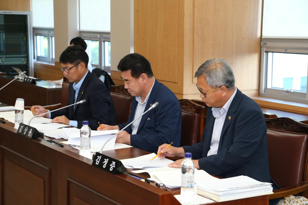 '제275회 제2차 농림수산위원회' 게시글의 사진(5) '2018-09-10 제275회 제2차 농림수산위원회 (5).JPG'