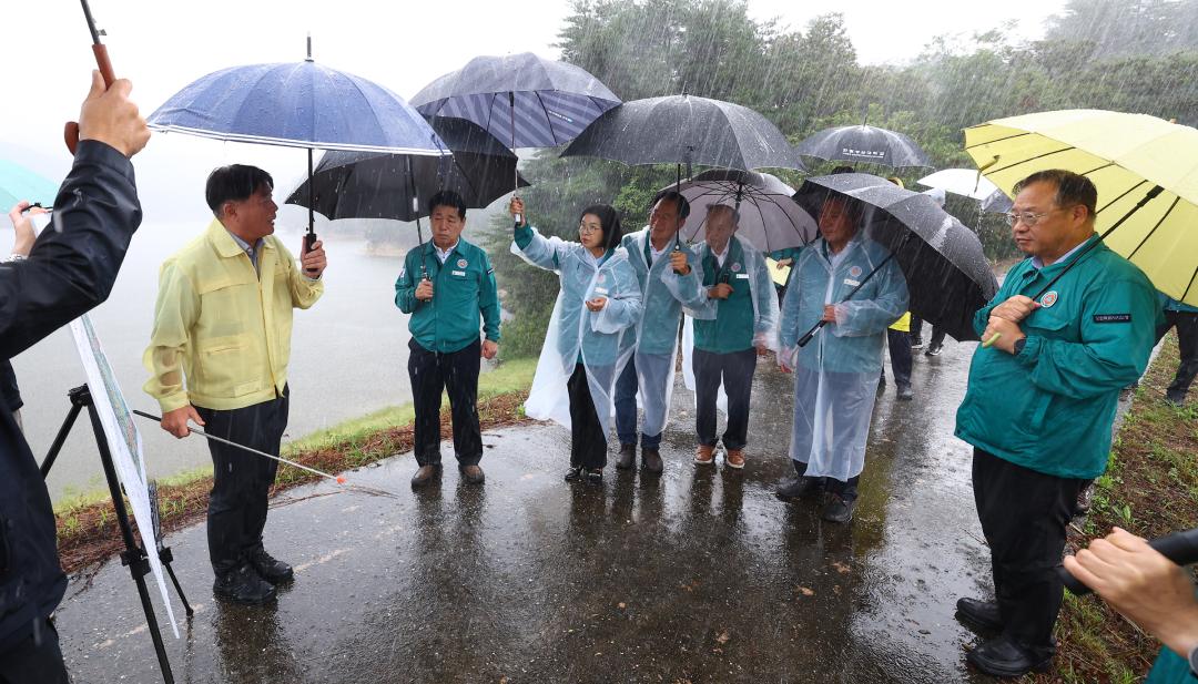 '제340회 농림수산위원회 현지시찰' 게시글의 사진(4) '2025-09-17 제340회 농림수산위원회 현지시찰 (4).jpg'