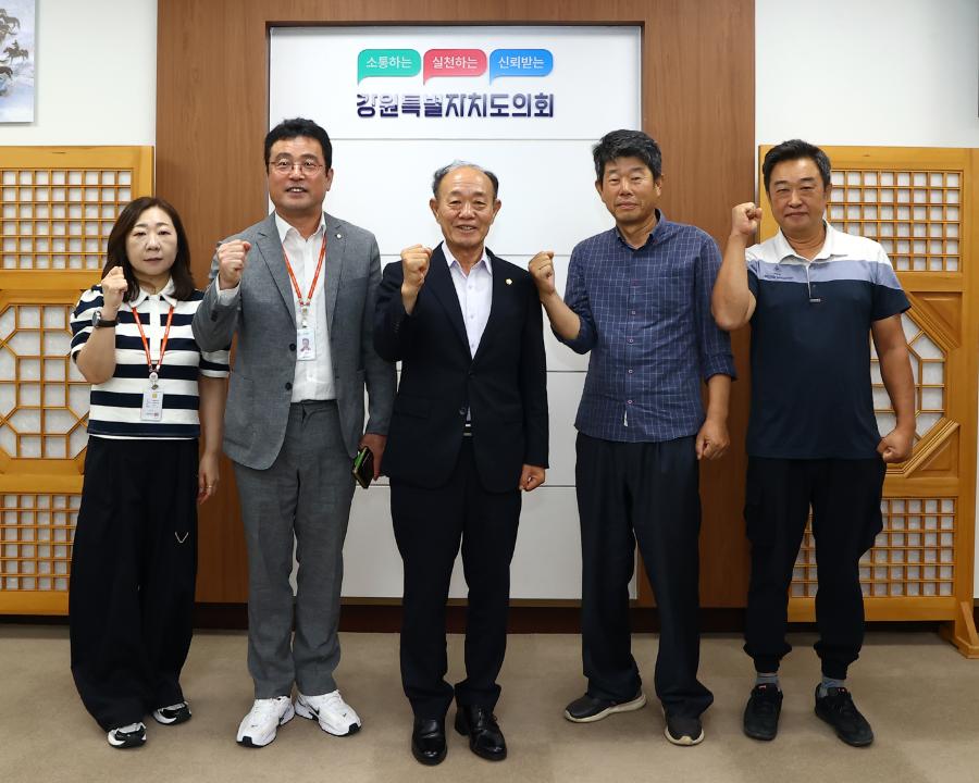 '강원특별자치도의회방문(백만불 복숭아 영농조합법인)' 게시글의 사진(9) '2026-07-30 강원특별자치도의회방문(백만불 복숭아 영농조합법인) (9).jpg'