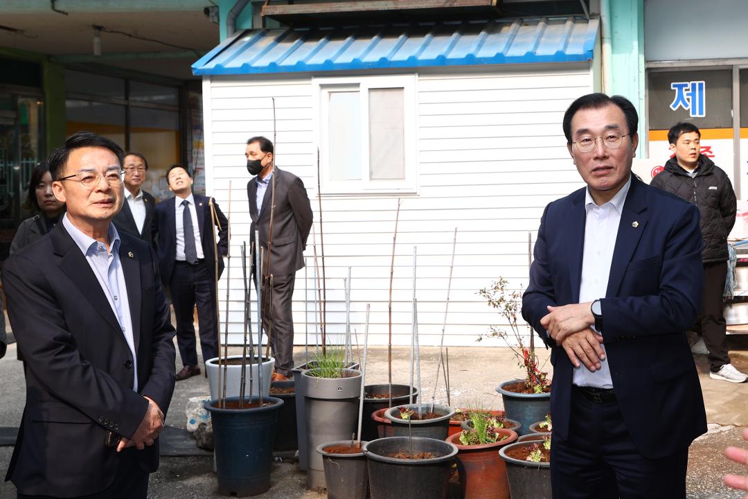 '제336회 경제산업위원회 현지시찰' 게시글의 사진(39) '2025-04-10 제336회 경제산업위원회 현지시찰 (39).jpg'