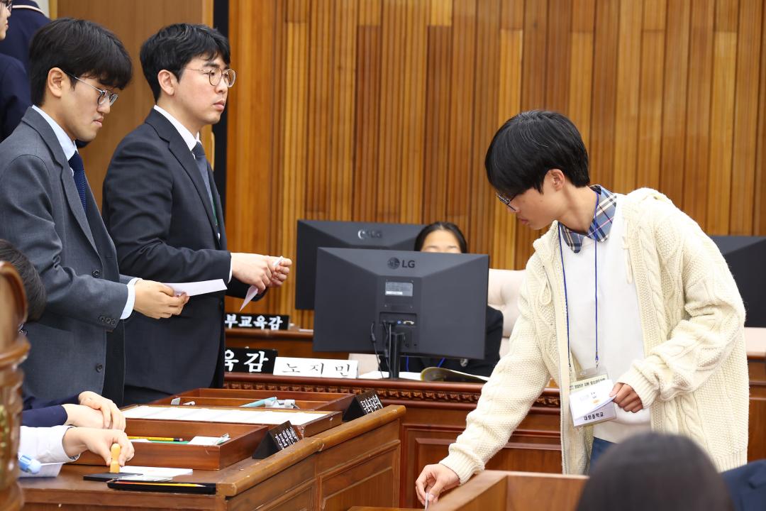 '2026 강원 청소년도의회' 게시글의 사진(65) '2026-04-10 2026 강원 청소년도의회 (64).jpg'