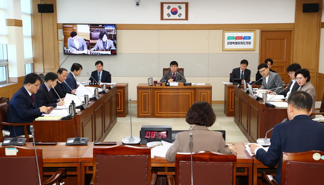 '제334회 제1차 교육위원회' 게시글의 사진(3) '2025-02-05 제334회 제1차 교육위원회 (3).jpg'