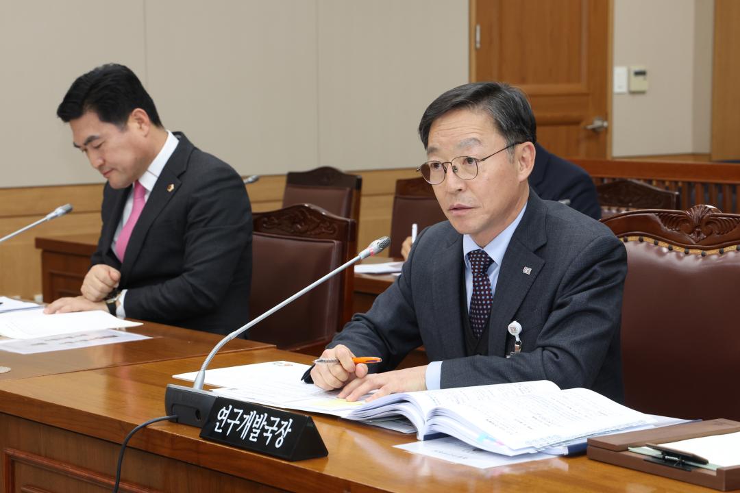 '제334회 제1차 농림수산위원회' 게시글의 사진(21) '2025-02-05 제334회 제1차 농림수산위원회 (21).jpg'