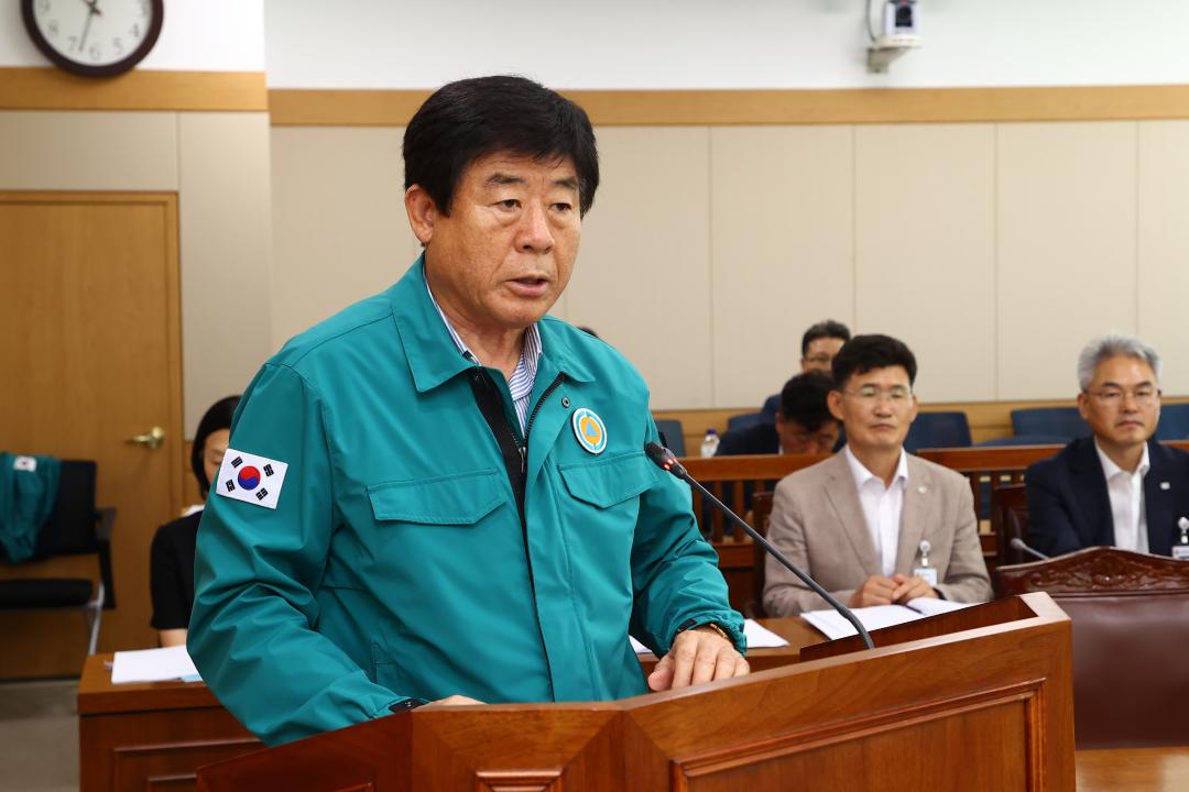 '제340회 제2차 농림수산위원회' 게시글의 사진(4) '2025-09-12 제340회 제2차 농림수산위원회 (4).jpg'