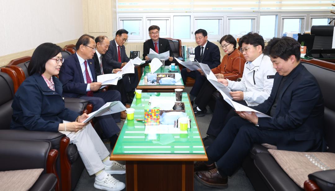 '제344회 제1차 예산결산특별위원회' 게시글의 사진(57) '2026-04-01 제344회 제1차 예산결산특별위원회 (57) 예산안조정소위원회.jpg'
