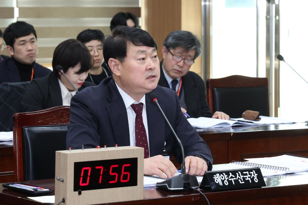 '제334회 제3차 농림수산위원회' 게시글의 사진(18) '2025-02-07 제334회 제3차 농림수산위원회 (17).jpg'