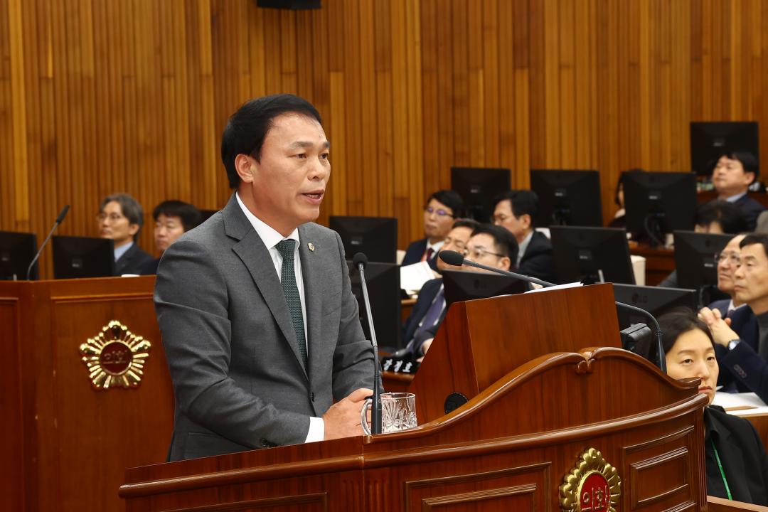 '제335회 제2차 본회의(제1차 도정 및 교육행정에 관한 질문)' 게시글의 사진(66) '2025-03-11 제335회 제2차 본회의(제1차 도정 및 교육행정에 관한 질문) (66) 박기영 의원.jpg'