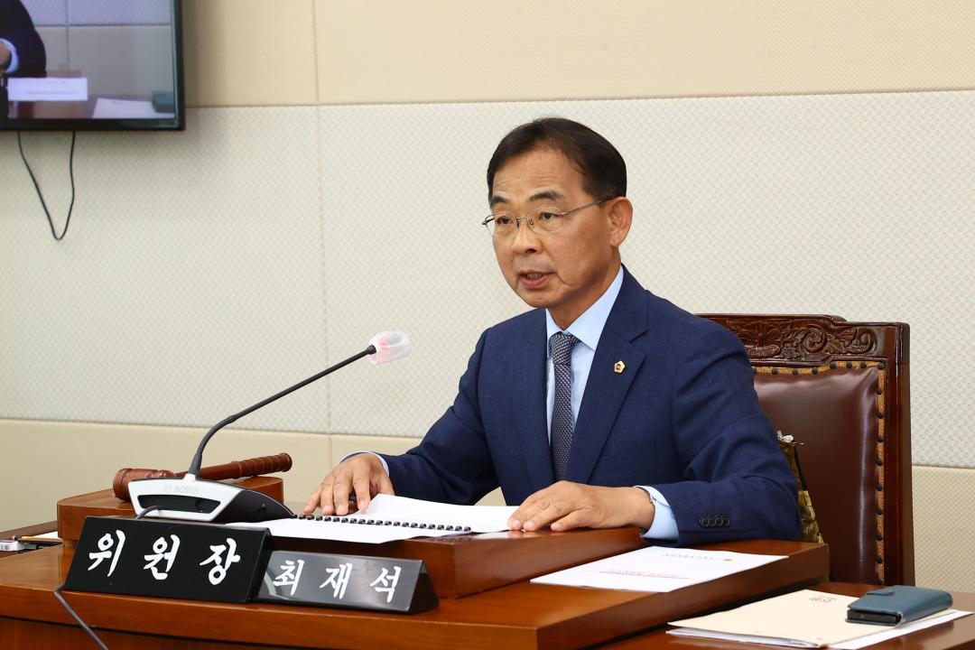 '제337회 제3차 강원특별자치도경제진흥원장 인사청문특별위원회' 게시글의 사진(3) '2025-05-12 제337회 제3차 강원특별자치도경제진흥원 인사청문특별위원회 (3).jpg'