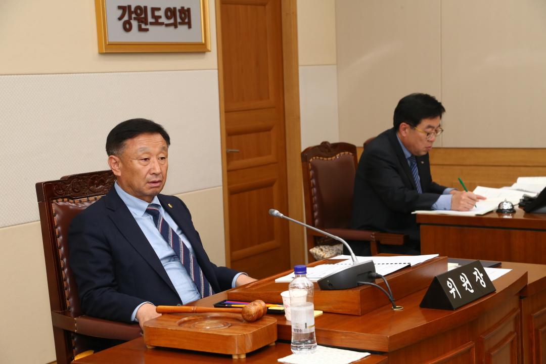 '2019년도 농림수산위원회 행정사무감사(보건환경연구원 소관)' 게시글의 사진(3) '2019-11-12 2019년도 농림수산위원회 행정사무감사(보건환경연구원 소관) (3).JPG'