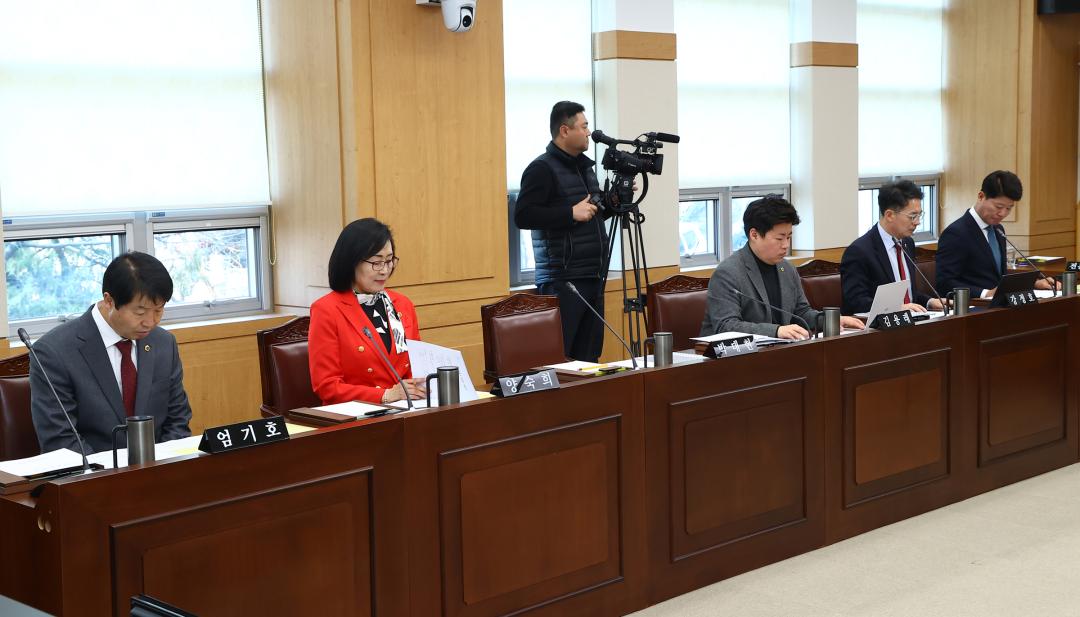 '제344회 제1차 의회운영위원회' 게시글의 사진(11) '2026-03-24 제344회 제1차 의회운영위원회 (11).jpg'