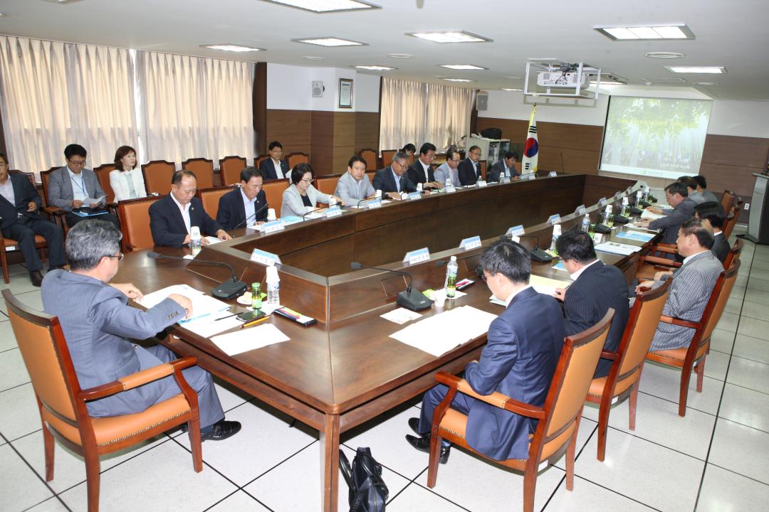 '제246회 경제건설위원회 토론회' 게시글의 사진(11) '2015-06-16 제246회 경제건설위원회 토론회 (11).jpg'