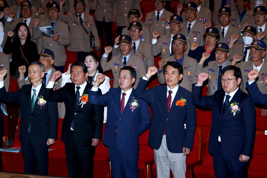 '제3회 해외파병용사의 날 기념식' 게시글의 사진(26) '2025-05-27 제3회 해외파병용사의 날 기념식 (26).jpg'