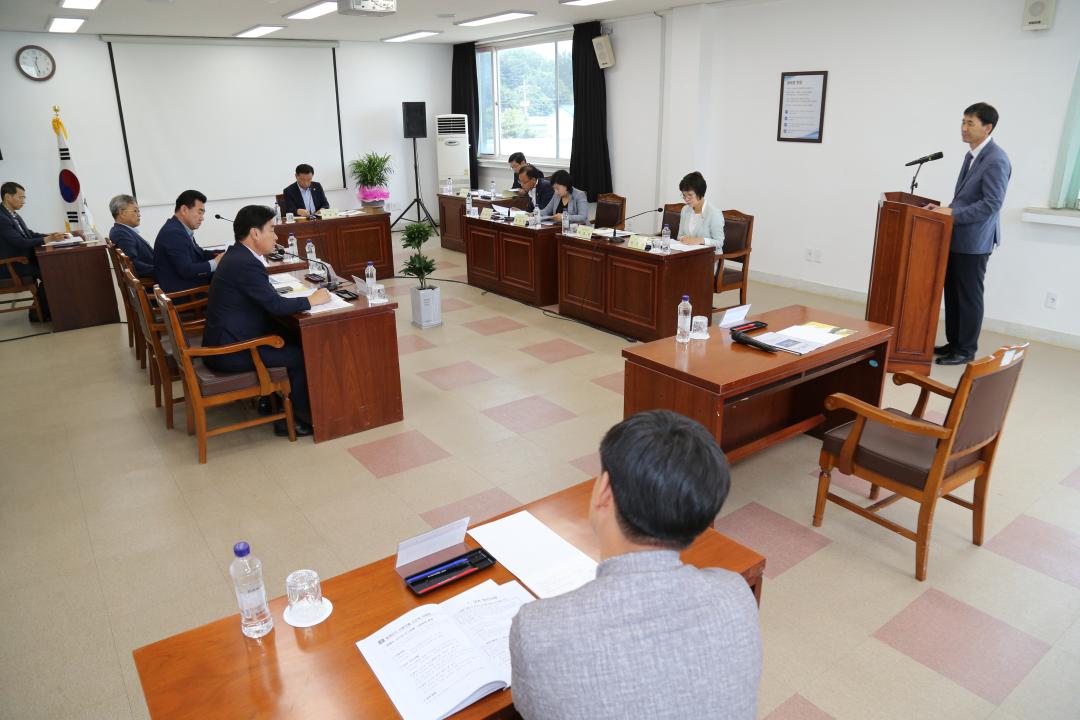 '제275회 농림수산위원회 현지시찰(특화작물연구소)' 게시글의 사진(3) '2018-09-07 제275회 농림수산위원회 현지시찰(특화작물연구소) (3).jpg'