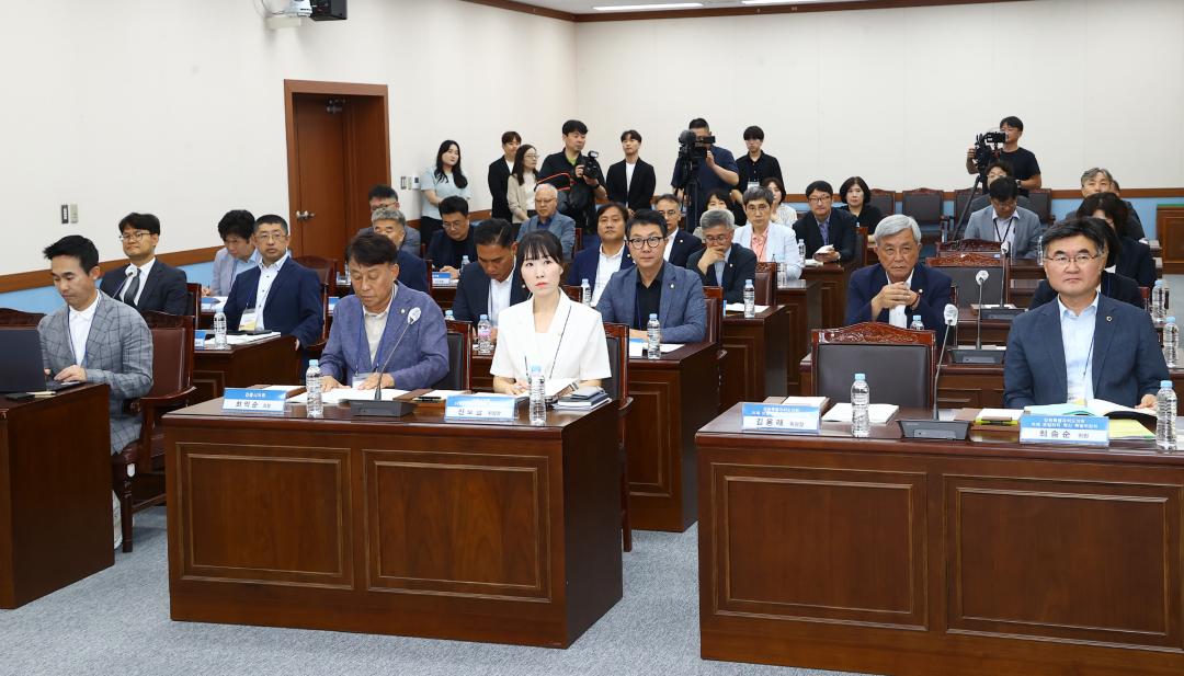 '강원특별자치도의회 미래 모빌리티 특별위원회(2026 ITS 세계총회 개최 관련 세미나 및 MOU체결)' 게시글의 사진(4) '2025-07-18 강원특별자치도의회 미래모빌리티특별위원회(2026 ITS 세계총회 개최 관련 세미나 및 MOU체결) (4).jpg'