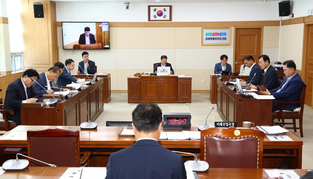 '제339회 제3차 경제산업위원회' 게시글의 사진(16) '2025-07-11 제339회 제3차 경제산업위원회 (16).jpg'