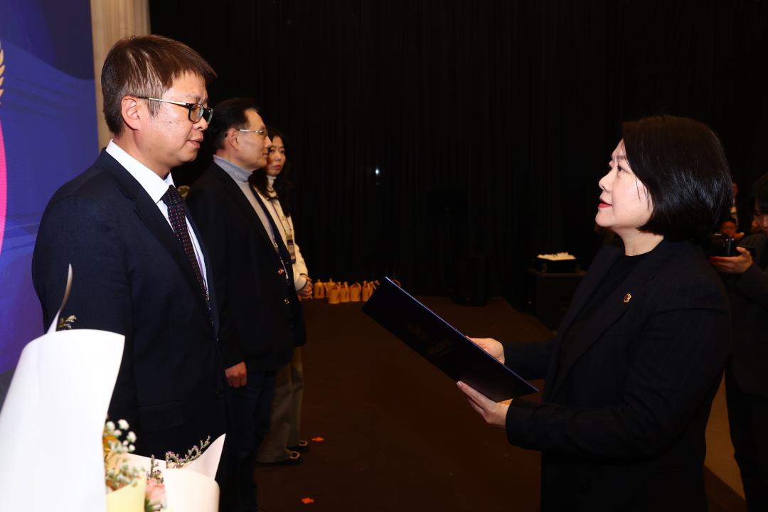 '2025 강원 Economic Connect' 게시글의 사진(20) '2025-12-22 2025 강원 Economic Connect (19).jpg'