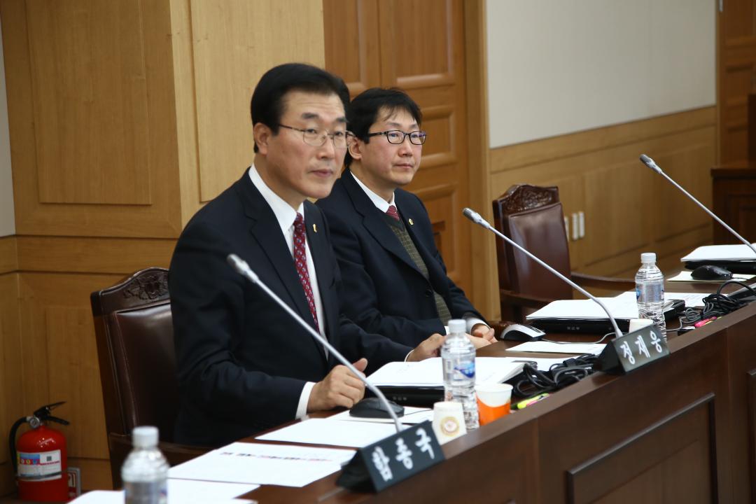 '제252회 강원도의회 제1차 장애인복지특별위원회' 게시글의 사진(4) '2016-02-04 제252회 강원도의회 제1차 장애인복지특별위원회 (4).JPG'