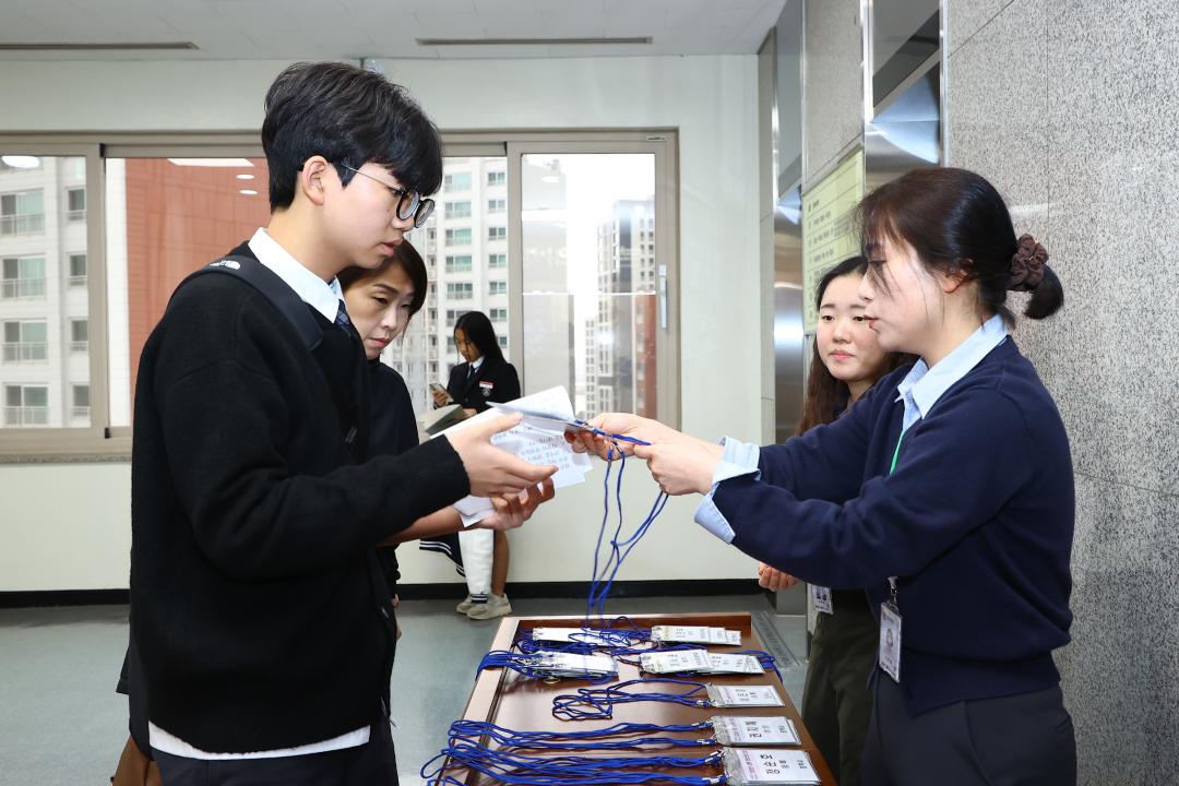 '2026 강원 청소년도의회' 게시글의 사진(2) '2026-04-10 2026 강원 청소년도의회 (7).jpg'