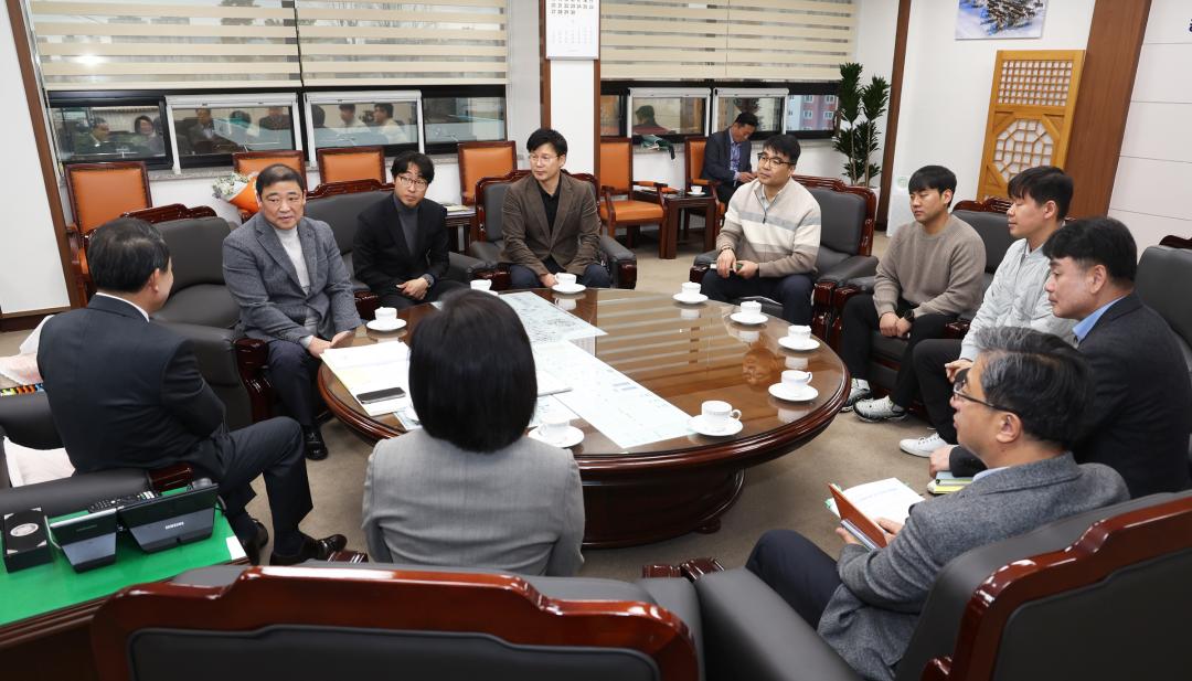 '강원 소방노조 간담 및 감사패 전달식' 게시글의 사진(20) '2025-04-14 강원 소방노조 간담 및 감사패 전달식 (20).jpg'