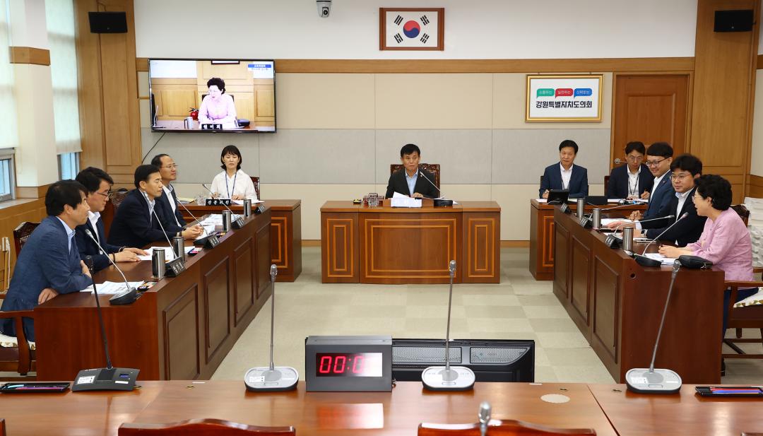 '제330회 제1차 교육위원회' 게시글의 사진(2) '2024-07-02 제330회 제1차 교육위원회 (2).jpg'