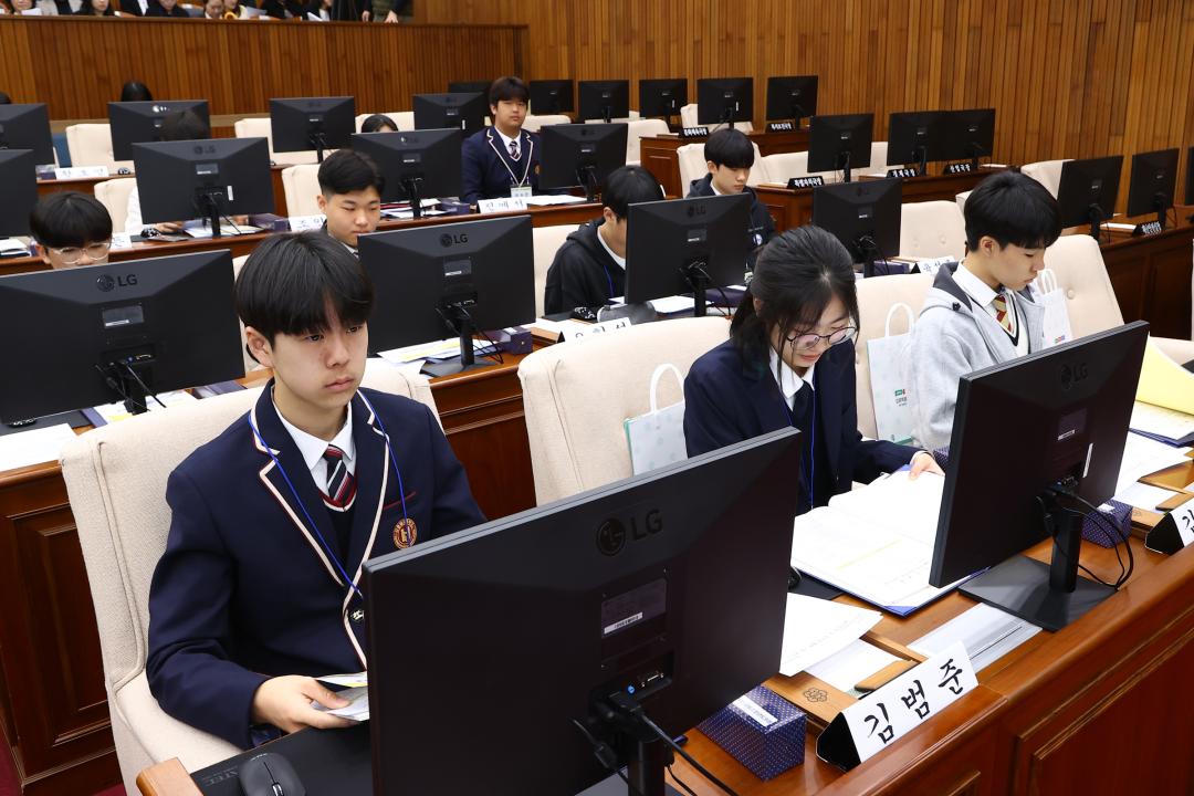 '2026 강원 청소년도의회' 게시글의 사진(22) '2026-04-10 2026 강원 청소년도의회 (21).jpg'