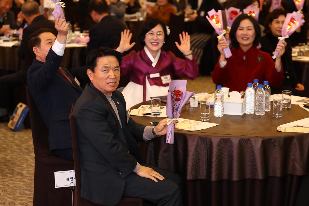 '2026 강원여성 신년인사회' 게시글의 사진(26) '2026-01-06 2026 강원여성 신년인사회 (27).jpg'