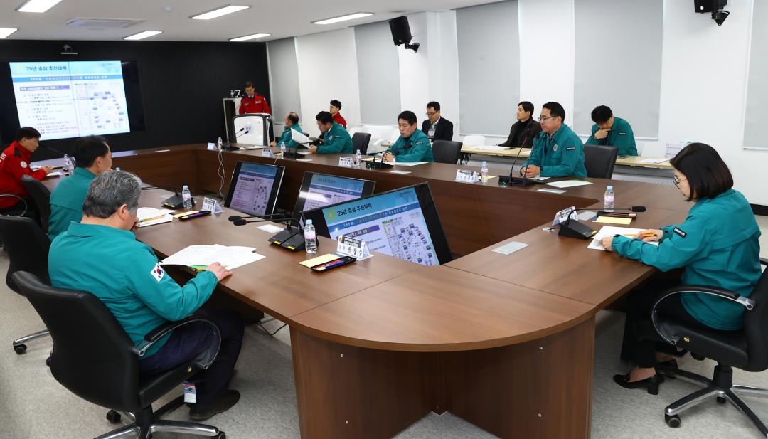 '제335회 농림수산위원회 현지시찰' 게시글의 사진(7) '2025-03-10 제335회 농림수산위원회 현지시찰(강릉 산불방지센터,산림항공관리소 ) (7).jpg'