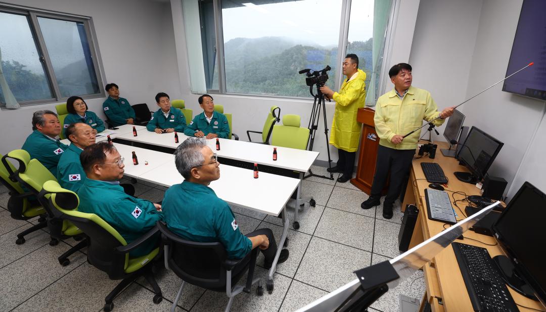 '제340회 농림수산위원회 현지시찰' 게시글의 사진(8) '2025-09-17 제340회 농림수산위원회 현지시찰 (8).jpg'