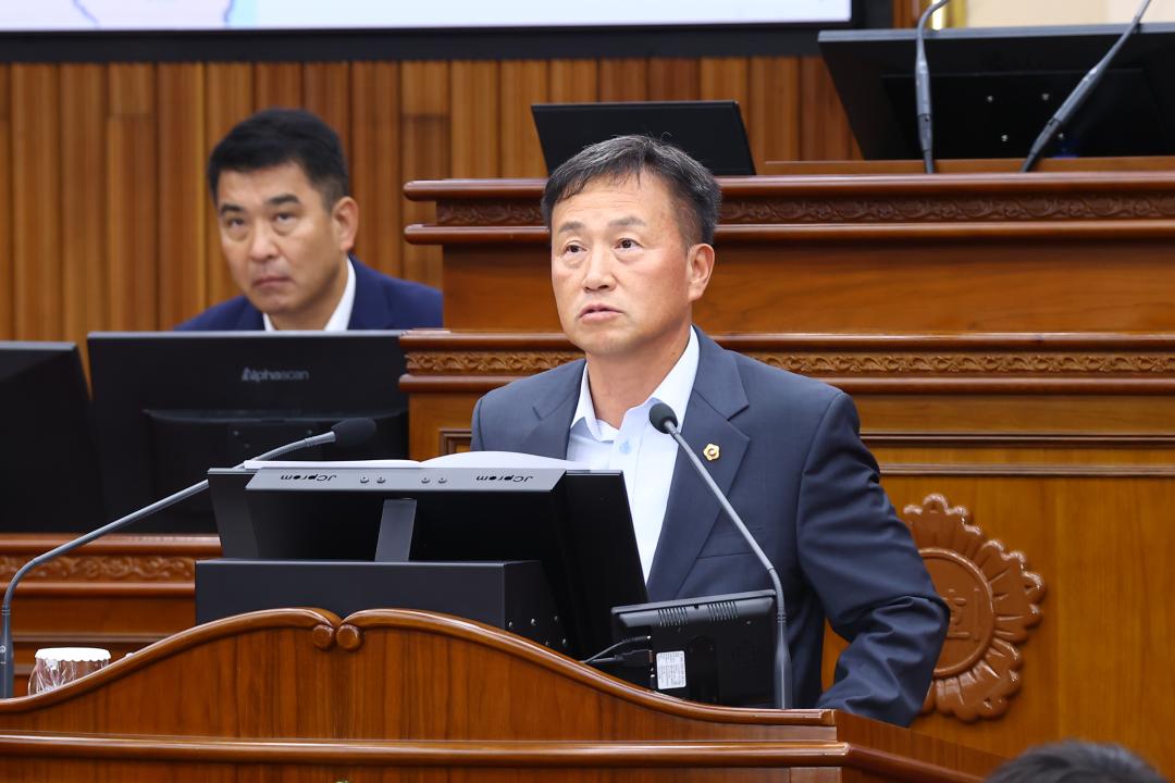 '제339회 제2차 본회의' 게시글의 사진(43) '2025-07-17 제339회 제2차 본회의 (43) 5분자유발언 김왕규의원.jpg'