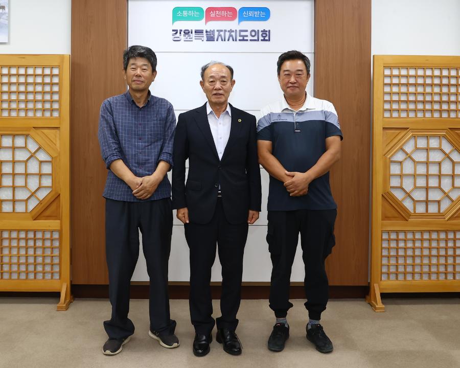 '강원특별자치도의회방문(백만불 복숭아 영농조합법인)' 게시글의 사진(10) '2026-07-30 강원특별자치도의회방문(백만불 복숭아 영농조합법인) (10).jpg'