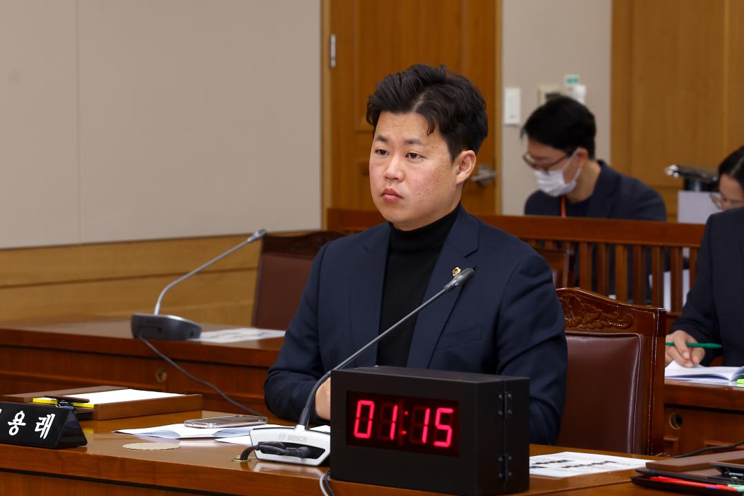 '제342회 제5차 사회문화위원회' 게시글의 사진(12) '2025-11-25 제342회 제5차 사회문화위원회 (12).jpg'