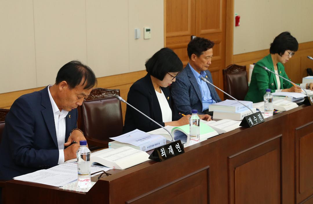 '제282회 제3차 농림수산위원회' 게시글의 사진(6) '2019-06-11 제282회 제3차 농림수산위원회 (6).jpg'