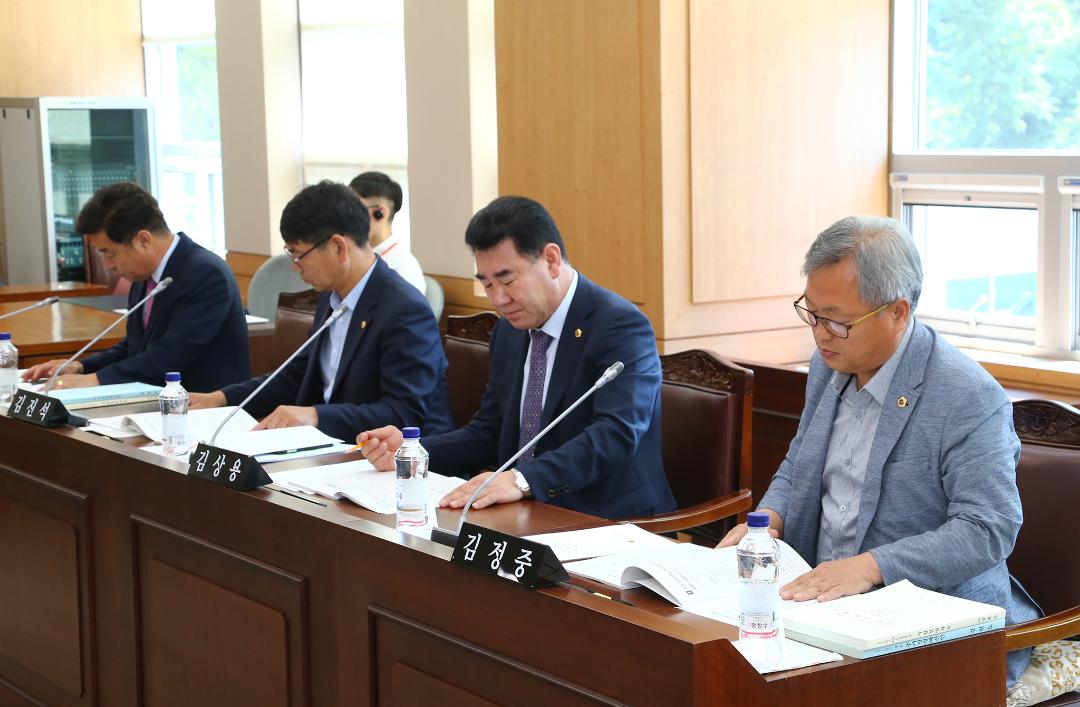 '제283회 제1차 농림수산위원회' 게시글의 사진(10) '2019-07-04 제283회 제1차 농림수산위원회 (10).jpg'