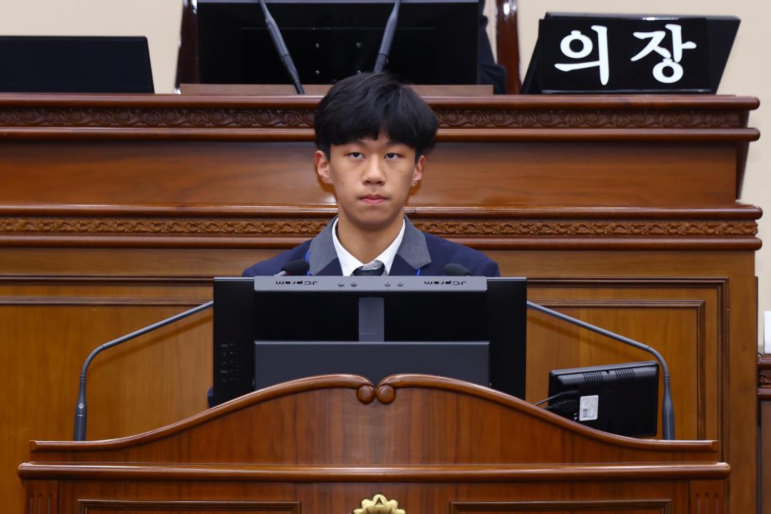'2026 강원 청소년도의회' 게시글의 사진(254) '2026-04-10 2026 강원 청소년도의회 (254).jpg'