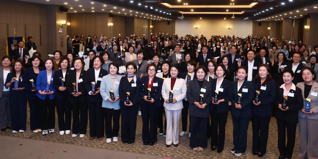'2026 강원여성발전포럼' 게시글의 사진(48) '2026-09-28 2026 강원여성발전포럼 (47).jpg'