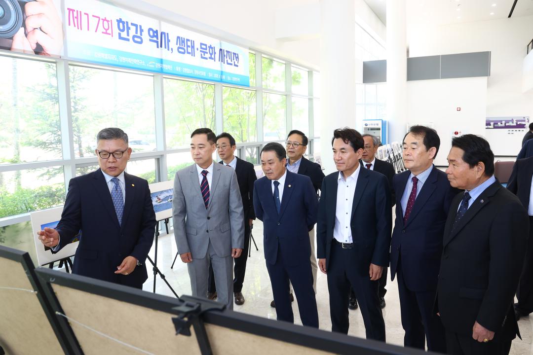 '제28회 강원특별자치도 환경대상 시상식' 게시글의 사진(10) '2025-06-05 제28회 강원특별자치도 환경대상 시상식 (10).jpg'