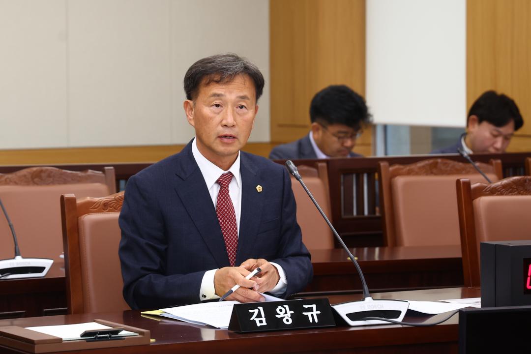 '제342회 제5차 안전건설위원회' 게시글의 사진(3) '2025-11-25 제342회 제5차 안전건설위원회 (3).jpg'