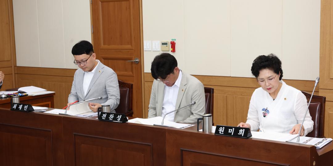 '제331회 제1차 교육위원회' 게시글의 사진(8) '2024-09-04 제331회 제1차 교육위원회 (7).jpg'